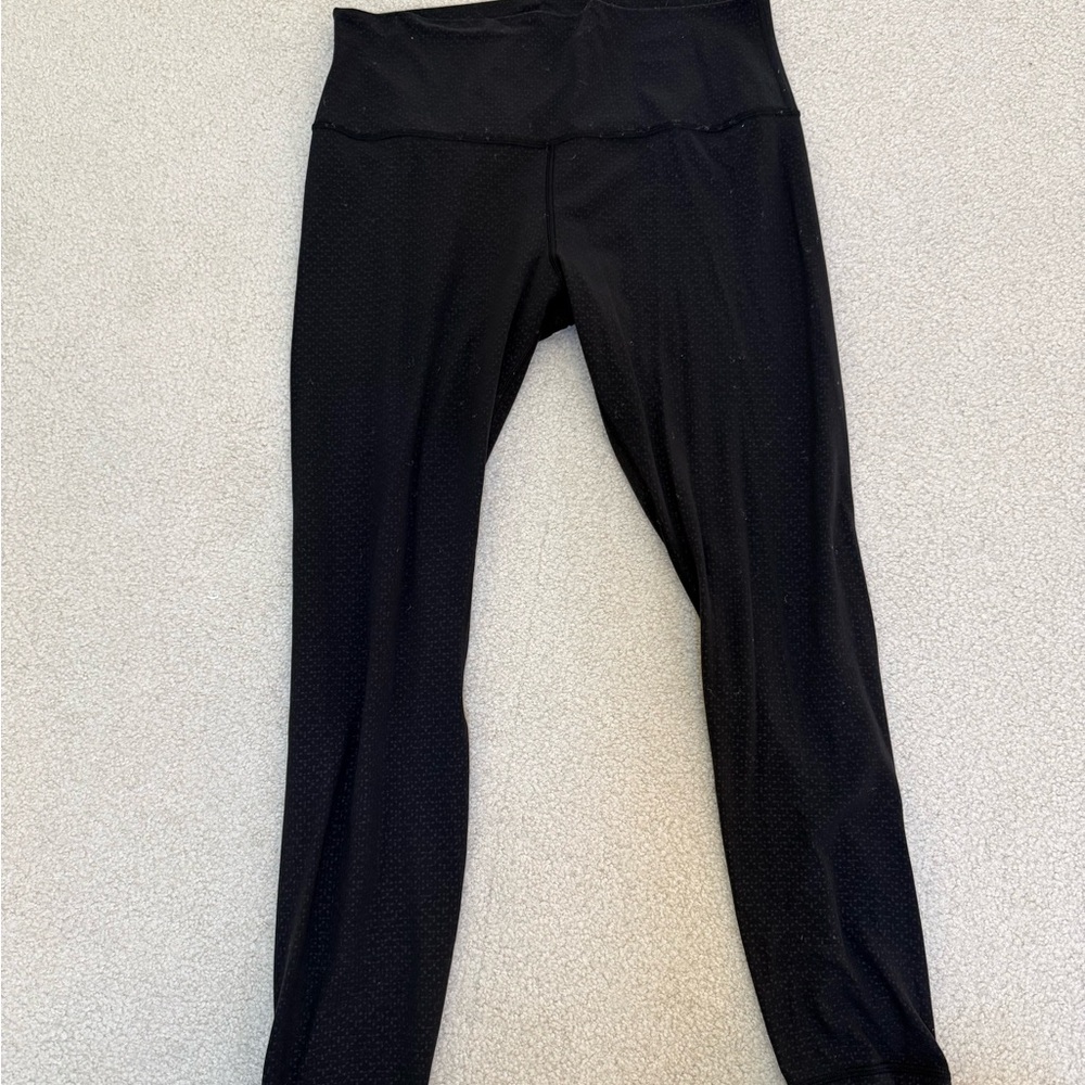 Lululemon Wunder Under - Black subtle dot pattern